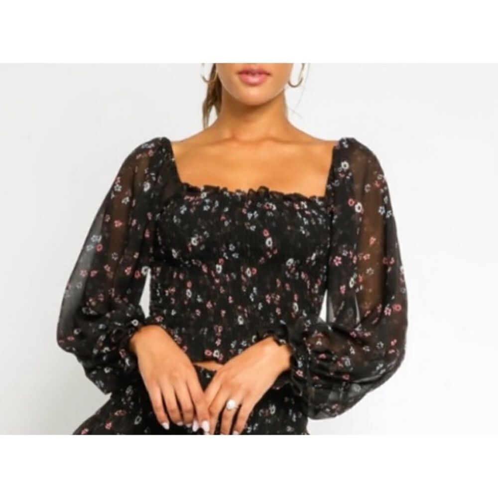 OLIVACEOUS Black Floral Off The Shoulder Cropped Top